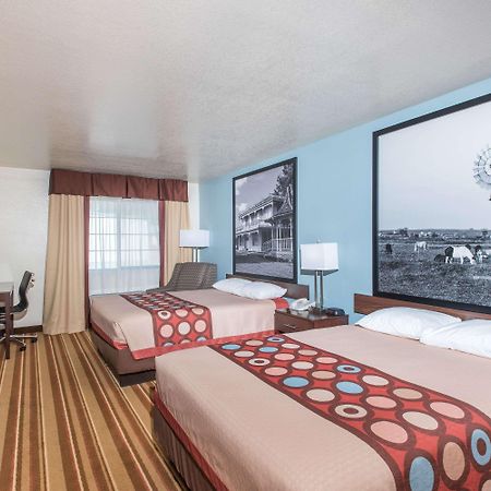 Super 8 By Wyndham Claremore Ok מראה חיצוני תמונה