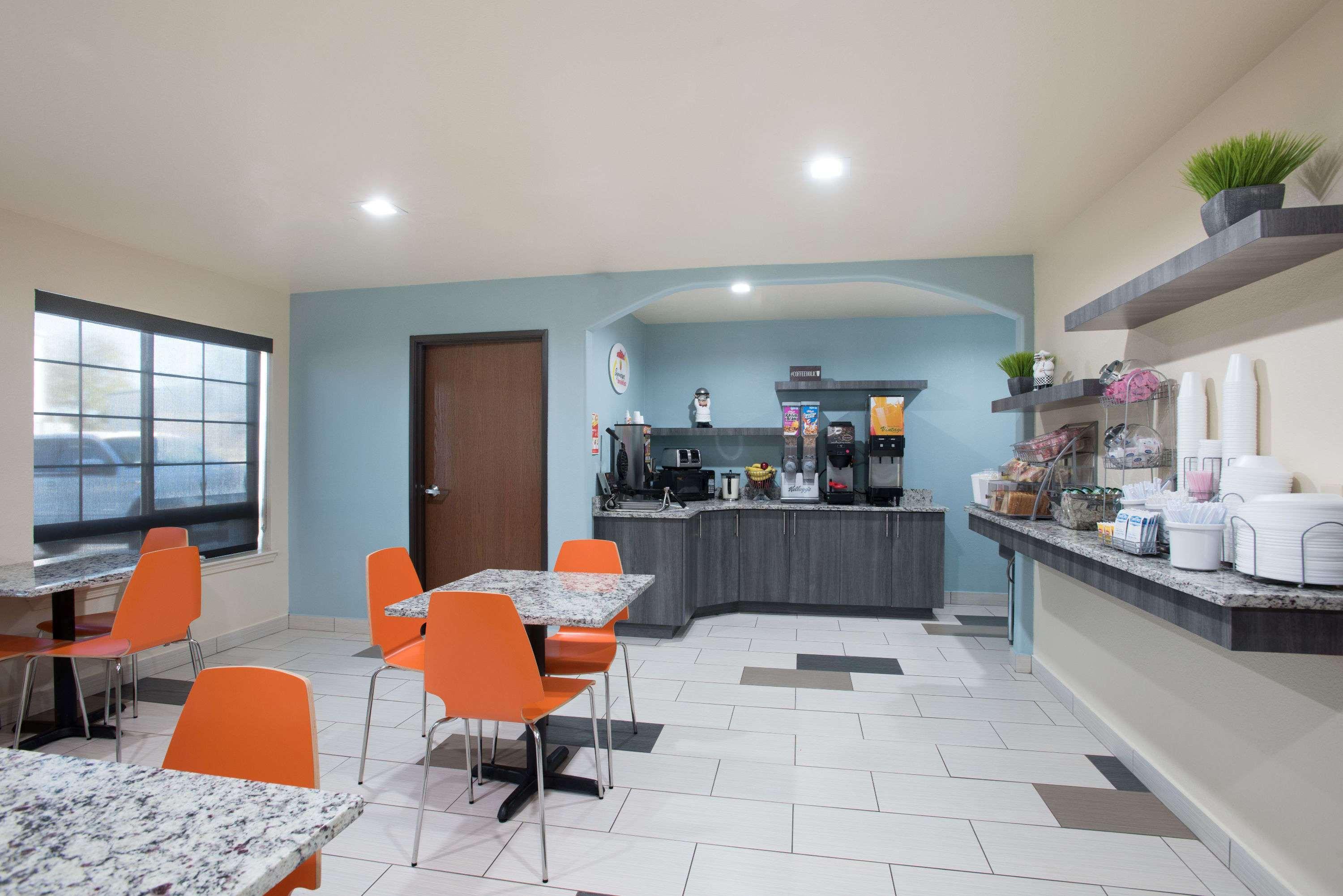 Super 8 By Wyndham Claremore Ok מראה חיצוני תמונה