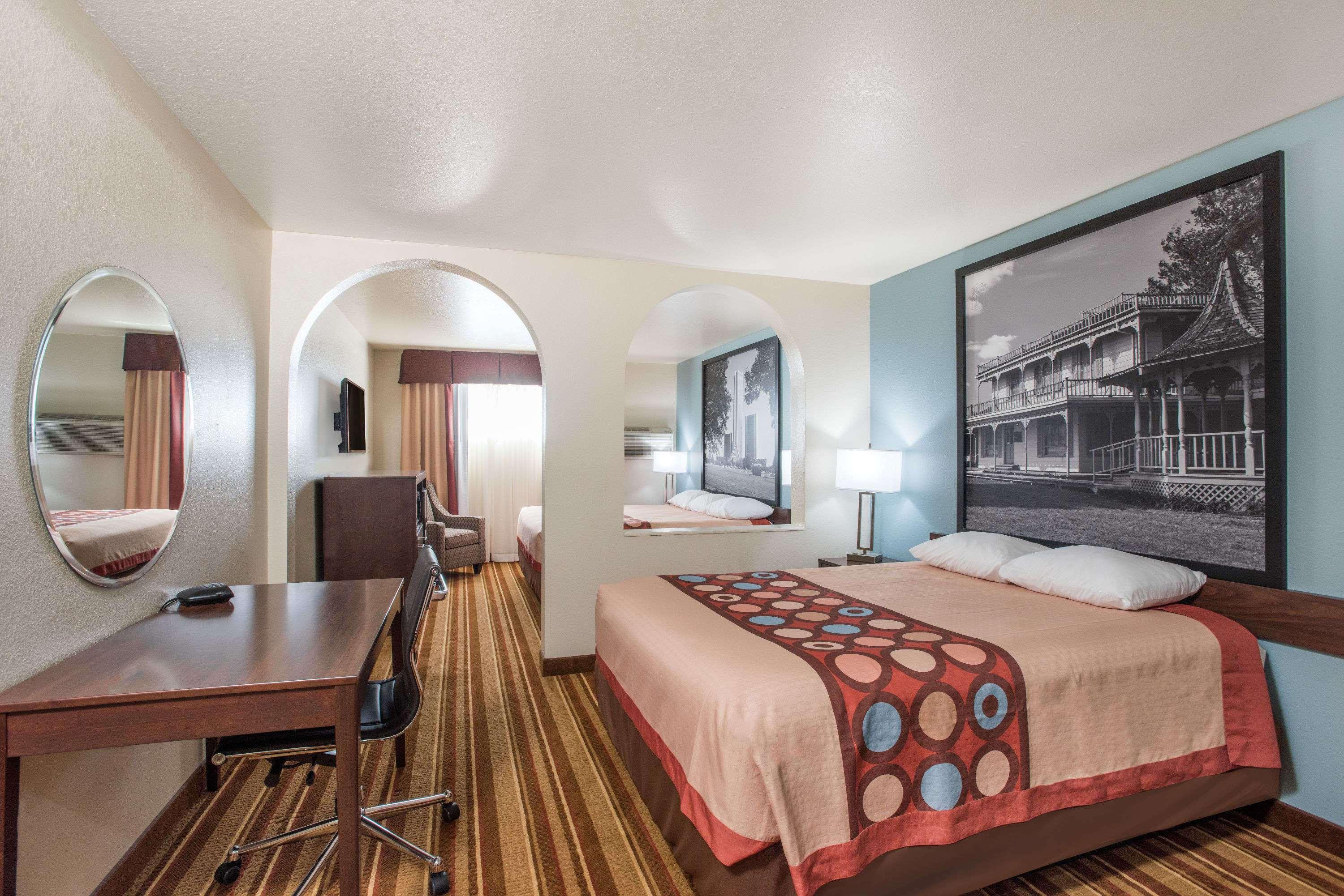 Super 8 By Wyndham Claremore Ok מראה חיצוני תמונה